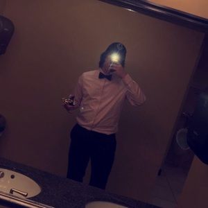 Meet your Posher, Logan